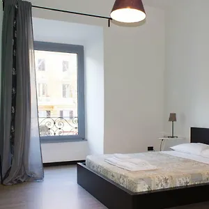 lucky-domus-ottaviano.it-romehotels.com/